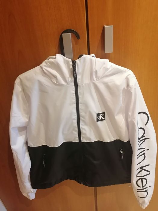 Ново дамско пролетно яке Calvin Klein черно и бяло размер S,