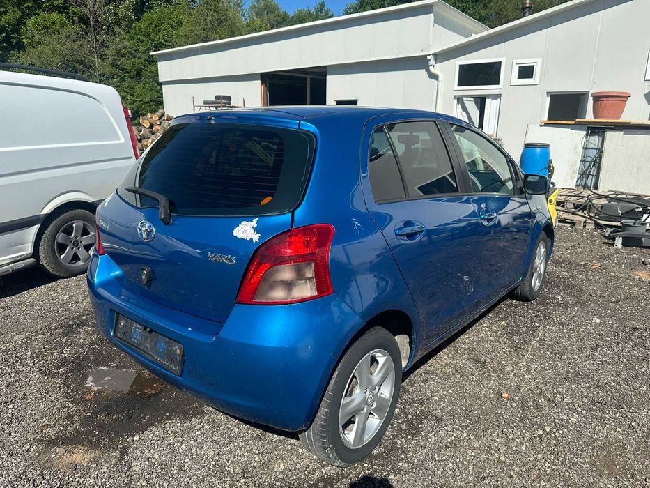 НА ЧАСТИ Toyota Yaris с двигател 1. 4 D-4D, 90