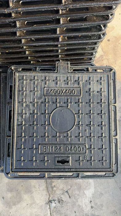 Люк чугунный новый
