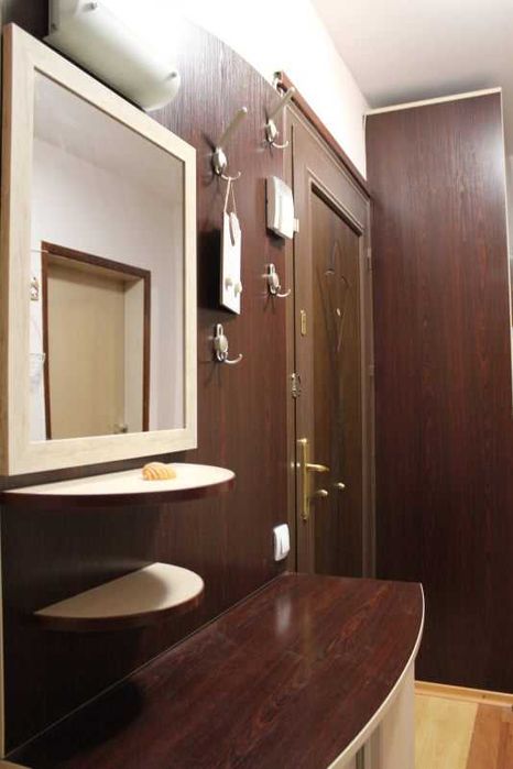 Дава се под наем Тристаен апартамент в Пловдив, Център - 80 кв.м за 408 € - Снимка #5