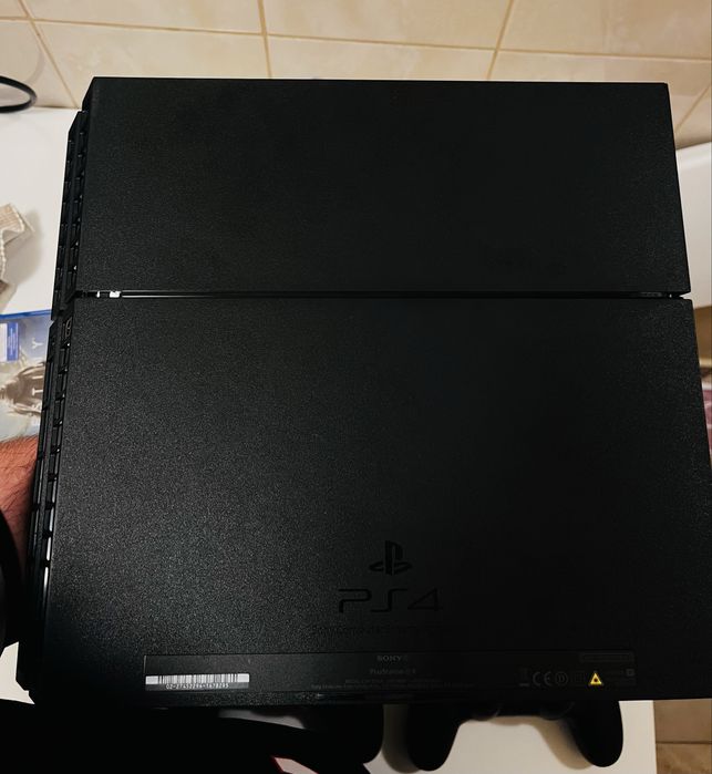 Playstation 4 cu 5 jocuri