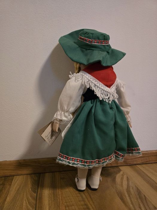 Порцеланова кукла Heidi