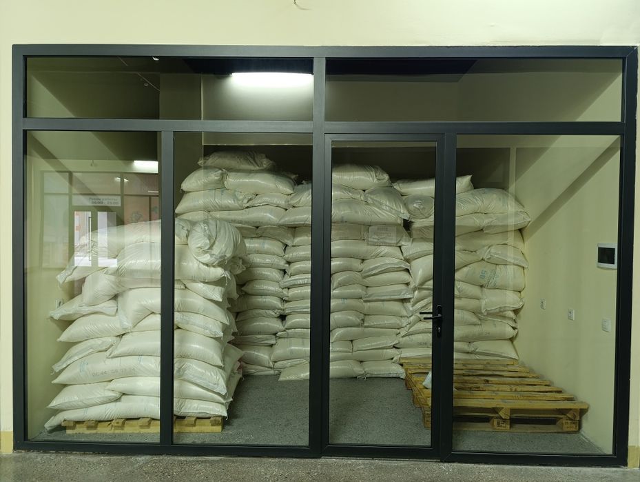 Сотилади Stroymart 0 этаж! Продаётся магазин в  Stroymart