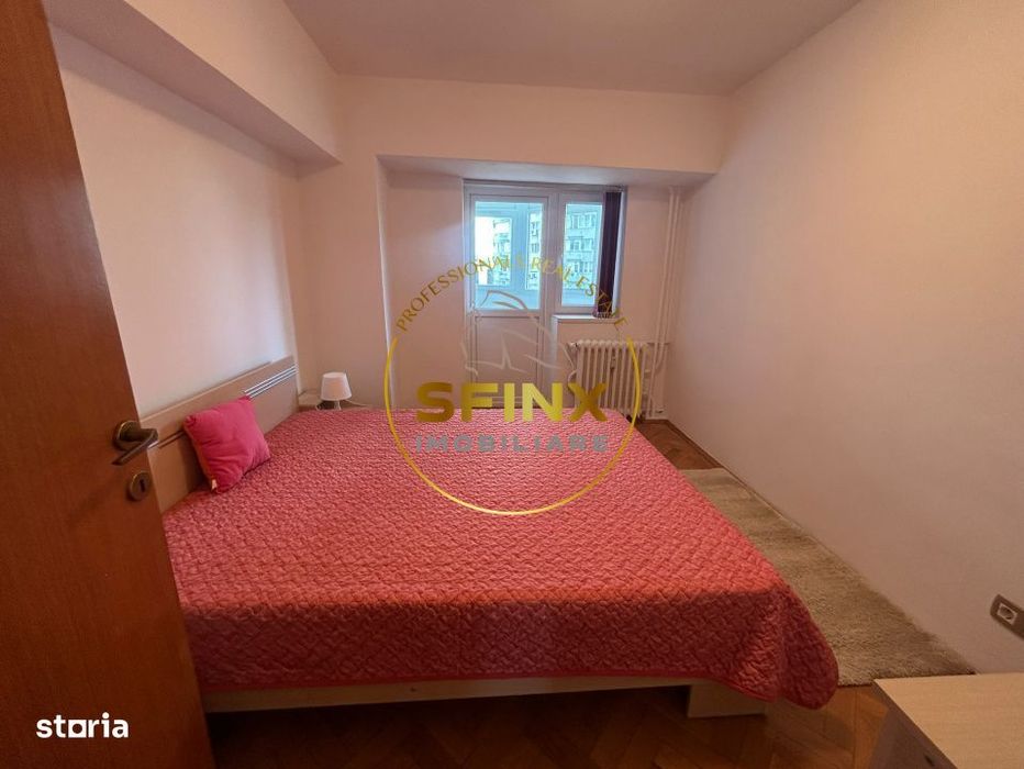 3 camere | Ion Mihalache | 80mp - View 5