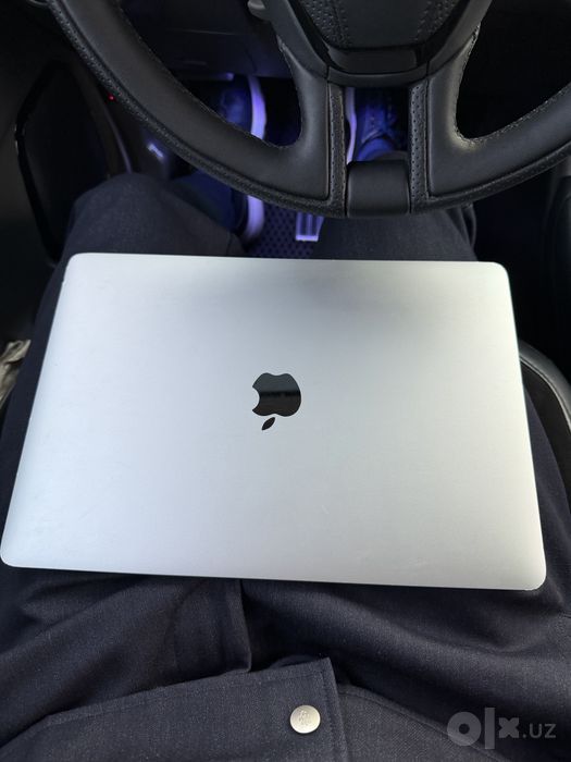 Macbook pro 15inch holati yaxshi