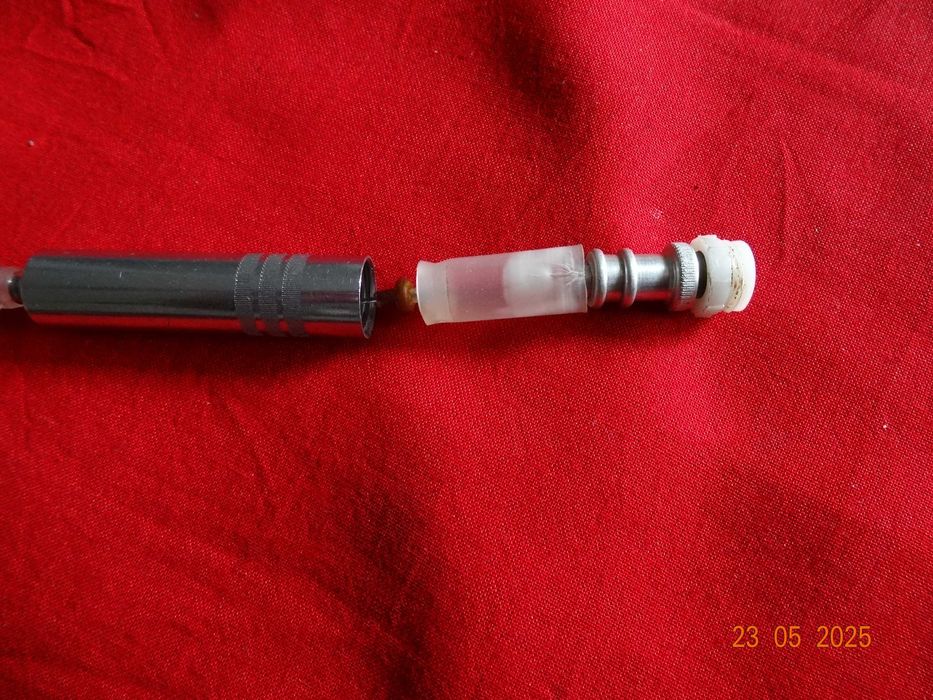 Seringa militara in dotarea soldatilor din anul 1960