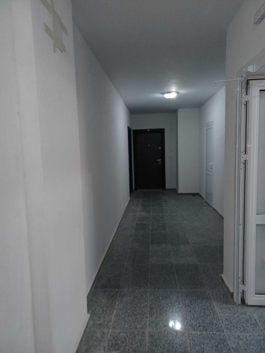 Тристаен апартамент, Център