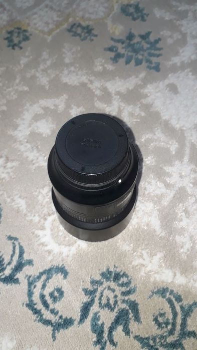 объектив 85 мм Nikon