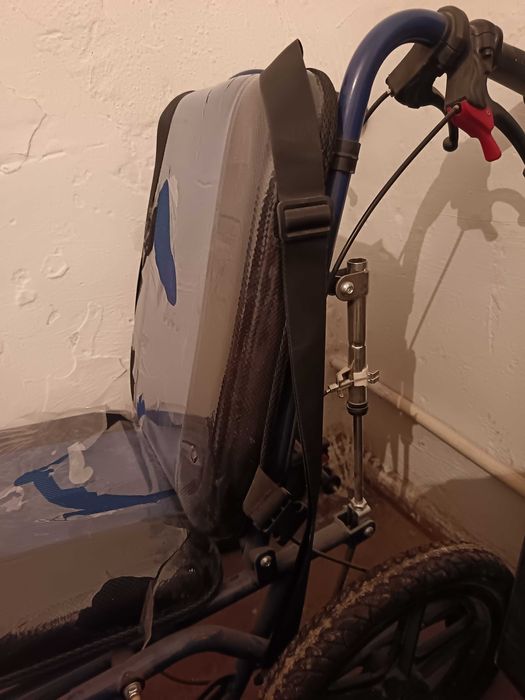 Инвалидное кресло