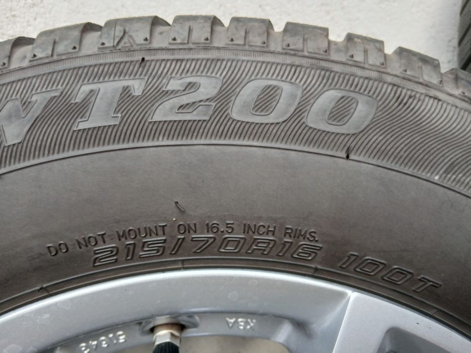 Vand cauciucuri de iarna cu jante aliaj