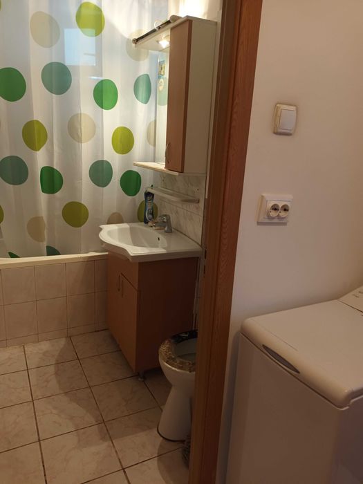 Vand apt. 2 camere, et. II, Cantemir