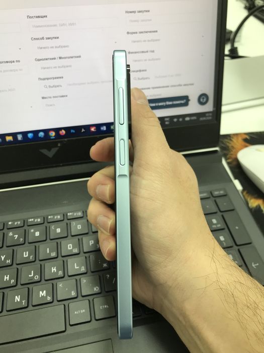 Смартфон Samsung galaxy A17 8/256 gb