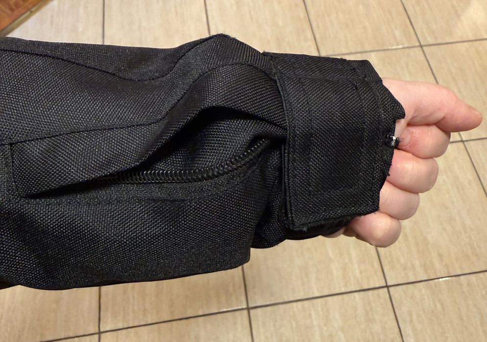 Geaca moțo cu protecții pentru femei