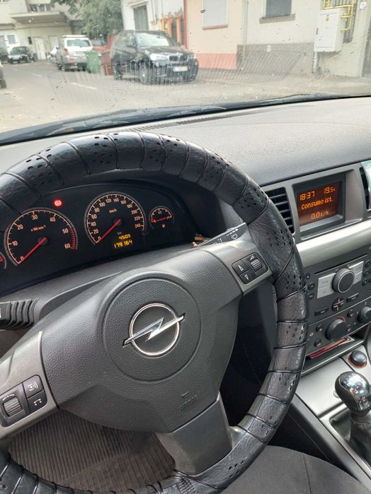 Masina Opel Vectra C 1.9 CDTI 120 CP