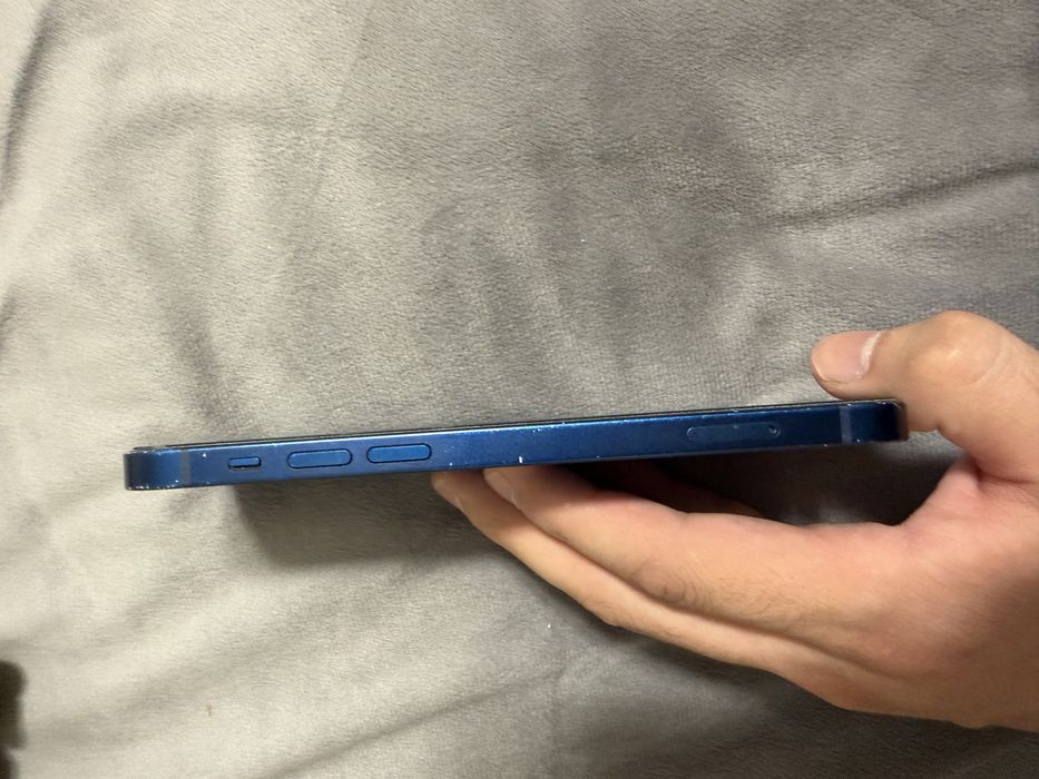 Iphone 12 256GB в хорошем состоянии