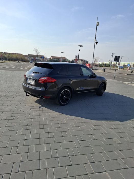 PORSCHE Cayenne 2013 — imagine 3