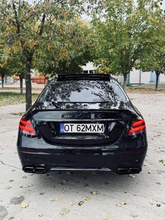 Mercedes E220d AMG 9g-Tronic