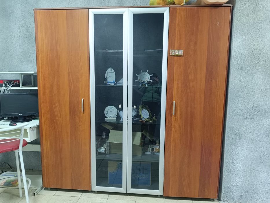 Продам Шкафы срочно