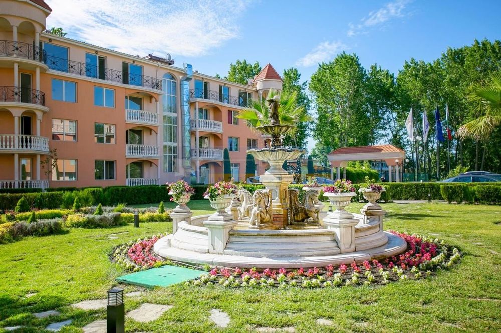 Продава се Двустаен апартамент в Созопол - 73 кв.м за 1288 €/кв.м - Снимка #11