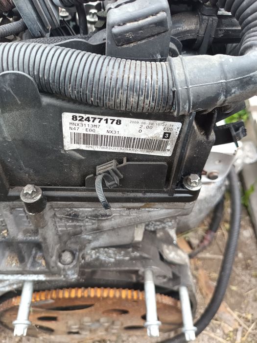 Продавам двигател за BMW e60 n47 на части дюзи гнп турбо перфектени