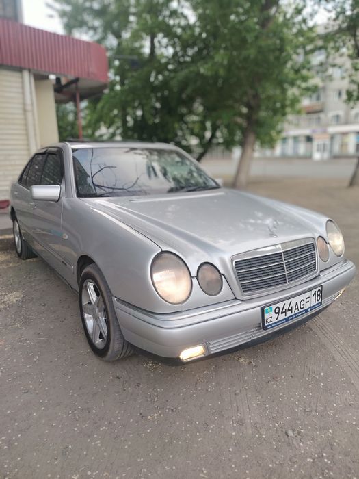 Продам Mercedes W210