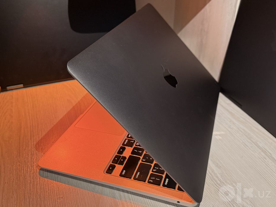 MacBook Air M1 8/256GB 2020/ как мак мини