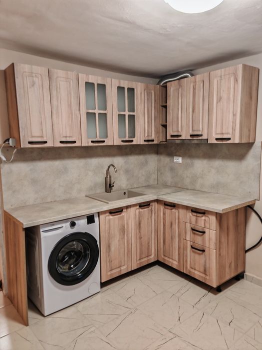 Сглобявам мебели