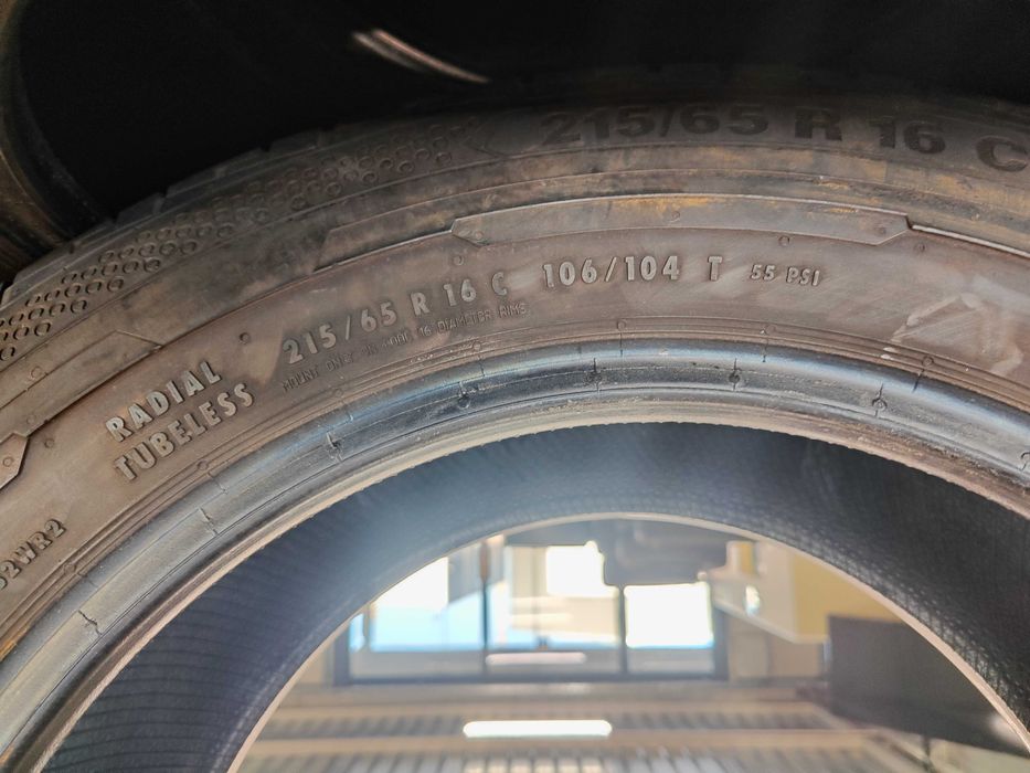 4бр.летни гуми 215/65/16C Continental