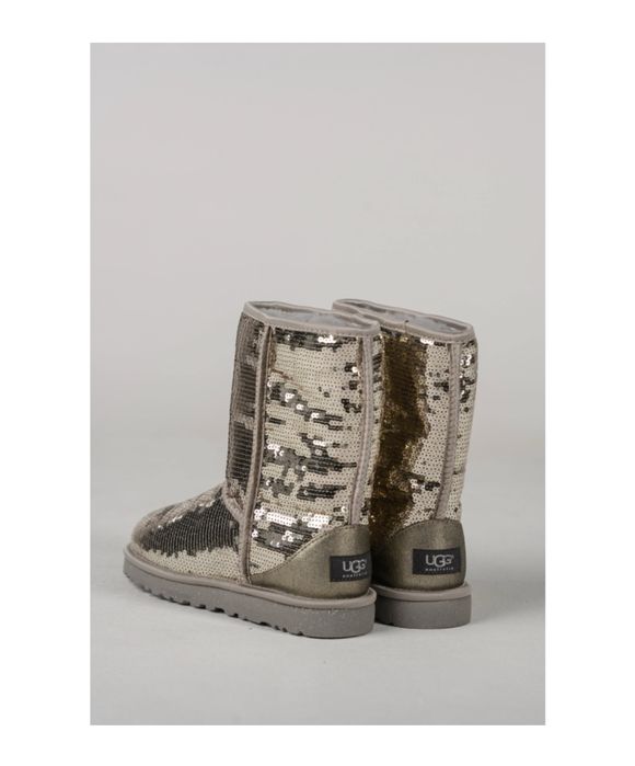 Абсолютно новые оригинальные угги