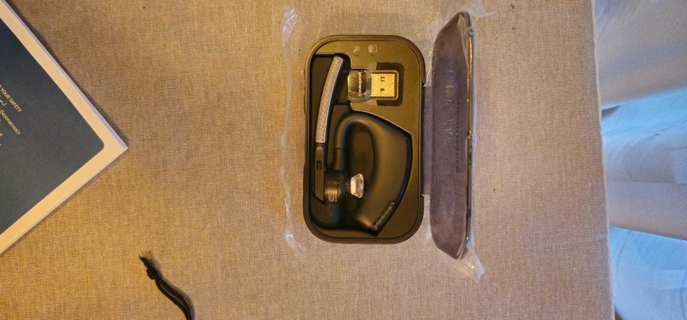 Casca bluetooth PLANTRONICS Voyager Legend