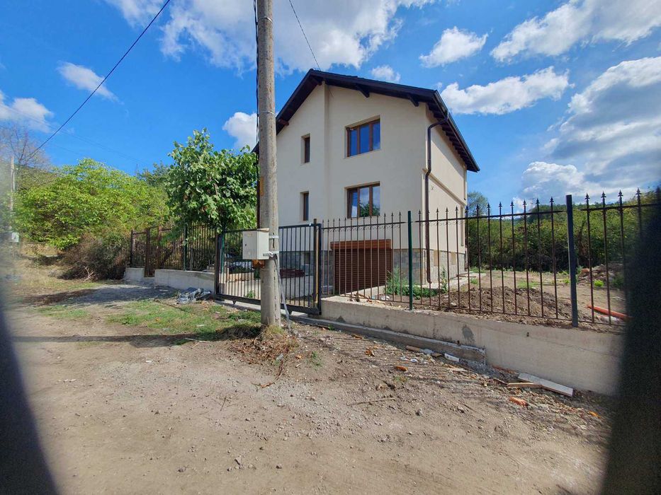 Продава се Къща в с. Саранци, Област София-област - 180 кв.м за 1345 €/кв.м - Снимка #5