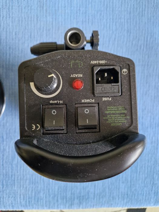 Постоянный свет Godox QL-1000