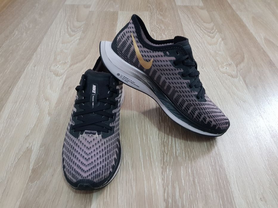 Adidasi Nike Pegasus mărimea 35