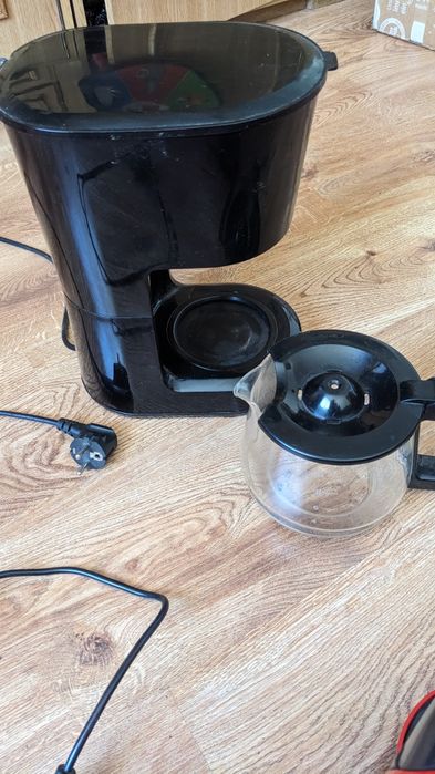 Cafetiera Beko funcționeaza cu cafea macinată