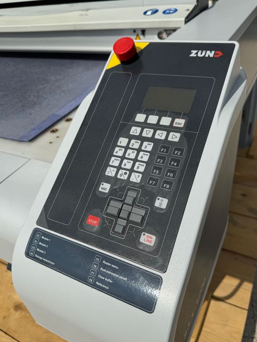 Дигитален кътер  ZUND S3-L1200 CNC машина