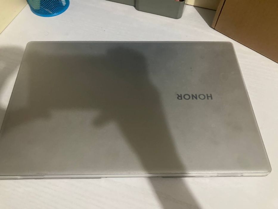 Honor Magicbook D15 в идеальном состоянии