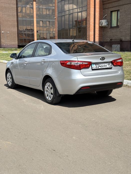 Продам KIA RIO 3