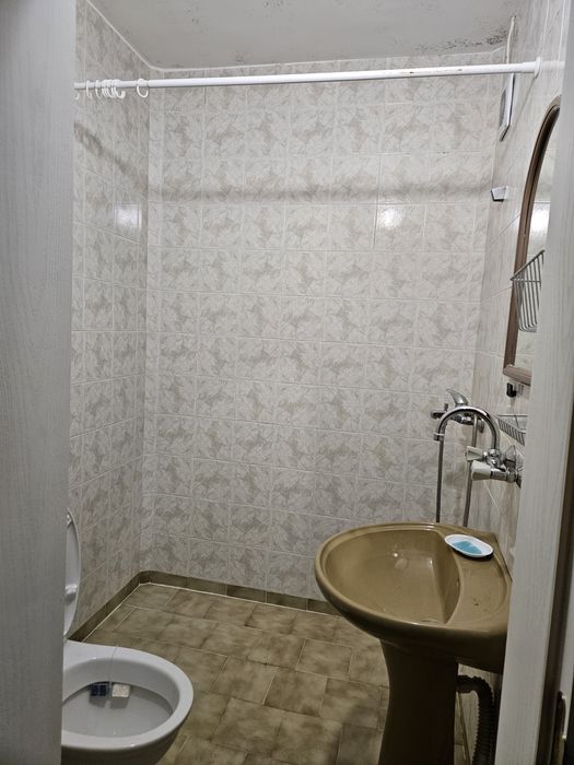 Дава се под наем Двустаен апартамент в Варна, Цветен квартал - 54 кв.м за 298.86 € - Снимка #4