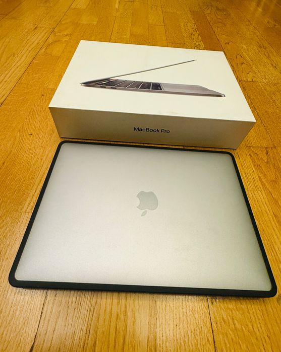 MacBook Pro 13" (2020)