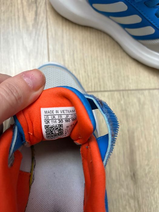 Adidasi Adidas marime 30