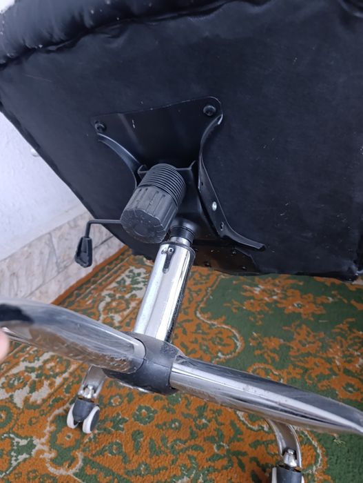 Продам кресло в хорошем состоянии