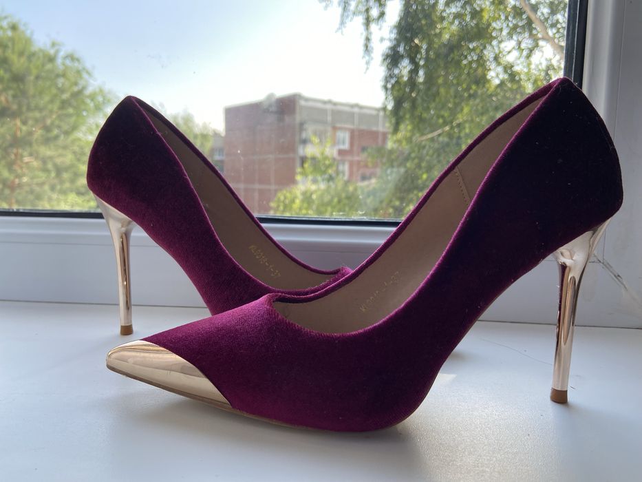 Туфли новые размер 37-38