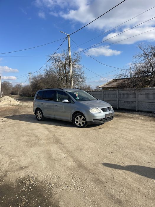 Volkswagen Touran 1.4 TFSI 2006 140 CP Clima