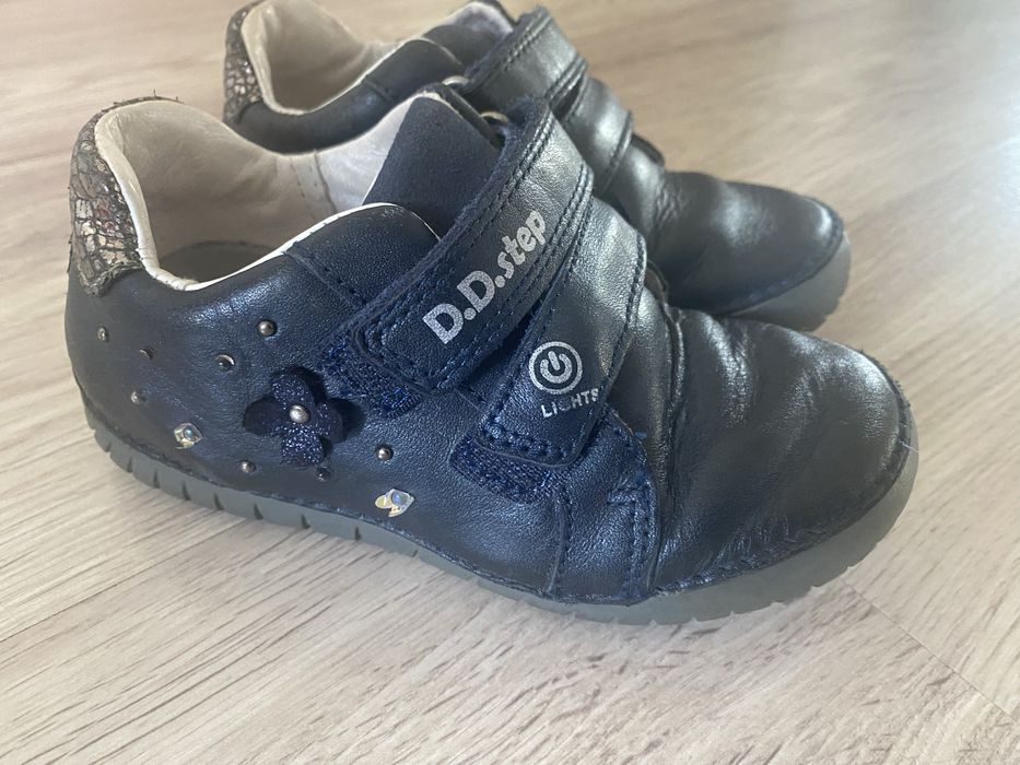 Pantofi din piele, pentru fetite, LED, marimea 28, DD Step