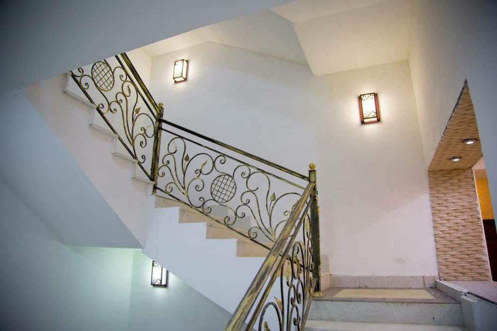 Срочно Горит Здание под Бизнес Mirabad Avenue