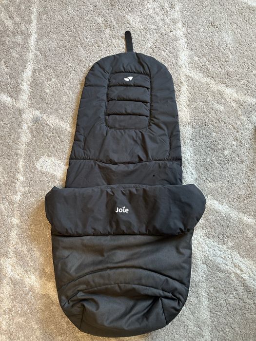 Коляска прогулочная Joie