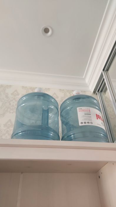 Кулер с 2 бутылками