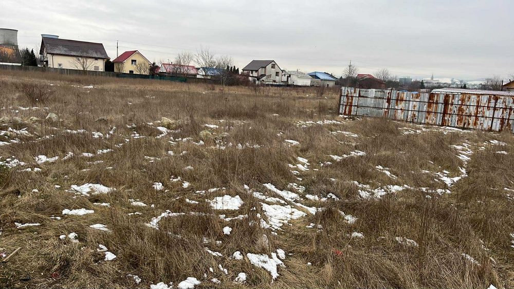 Vindt teren 400 mp în izvoare Bacău  str.înfrățirii nr.23