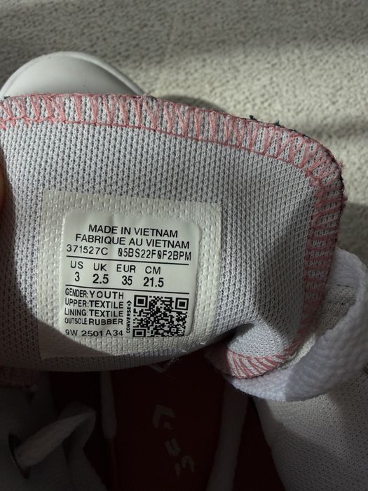 Bascheti Converse
