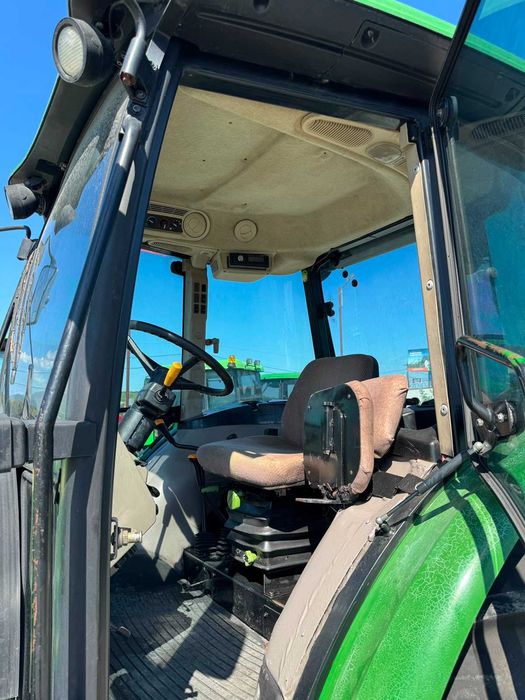 Tractor John Deere 5725